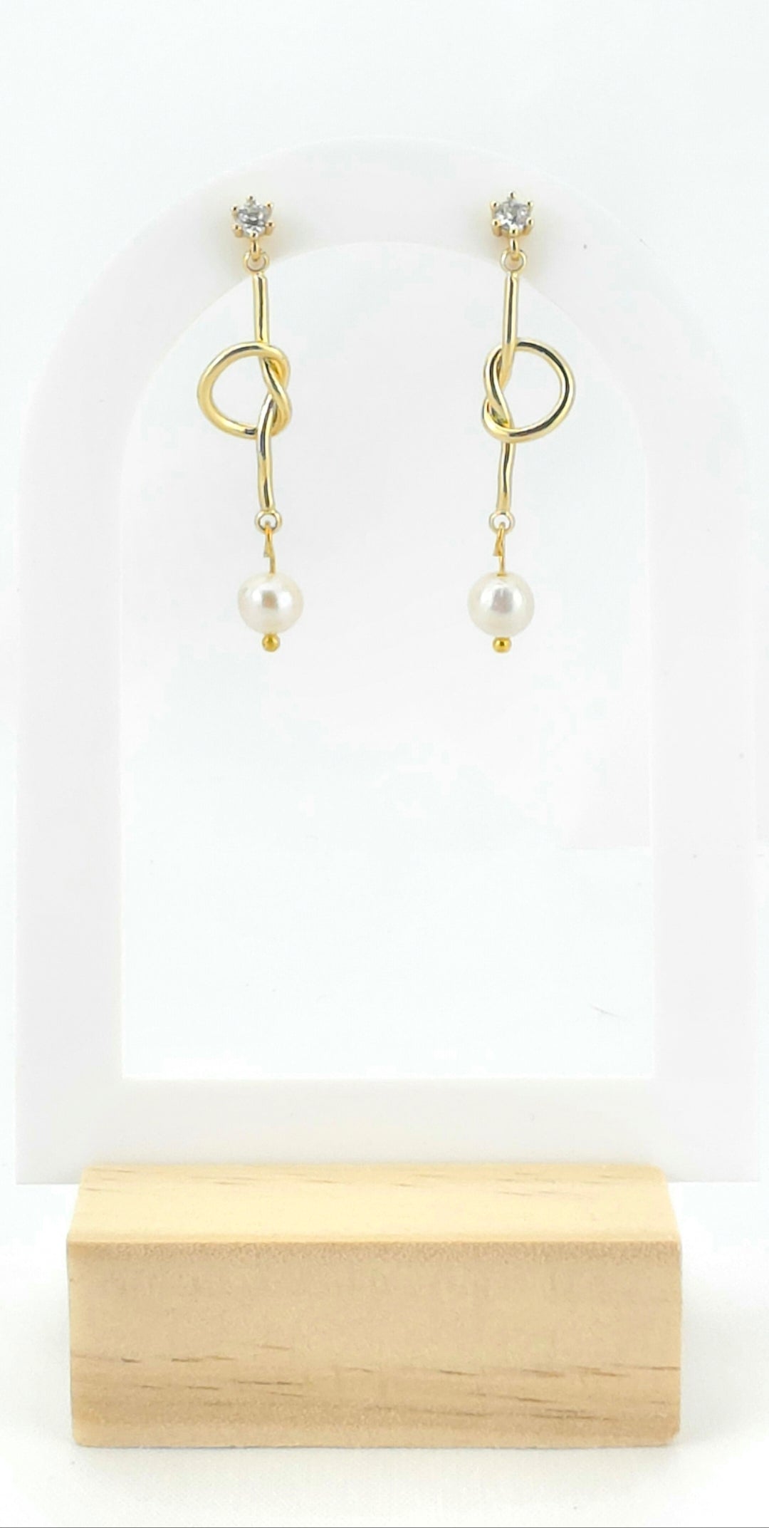 4A Pearl/Goldfilled/zirconia