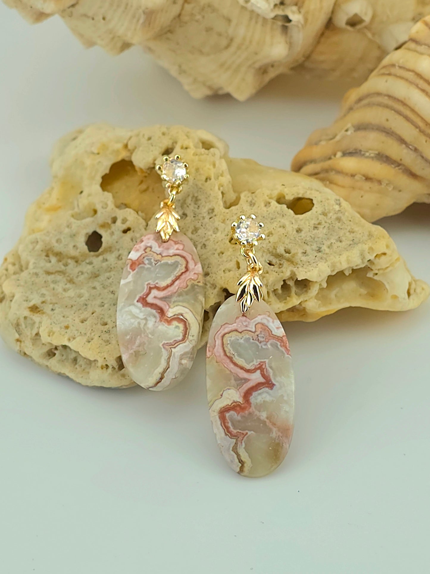 Rosetta Lace Stone