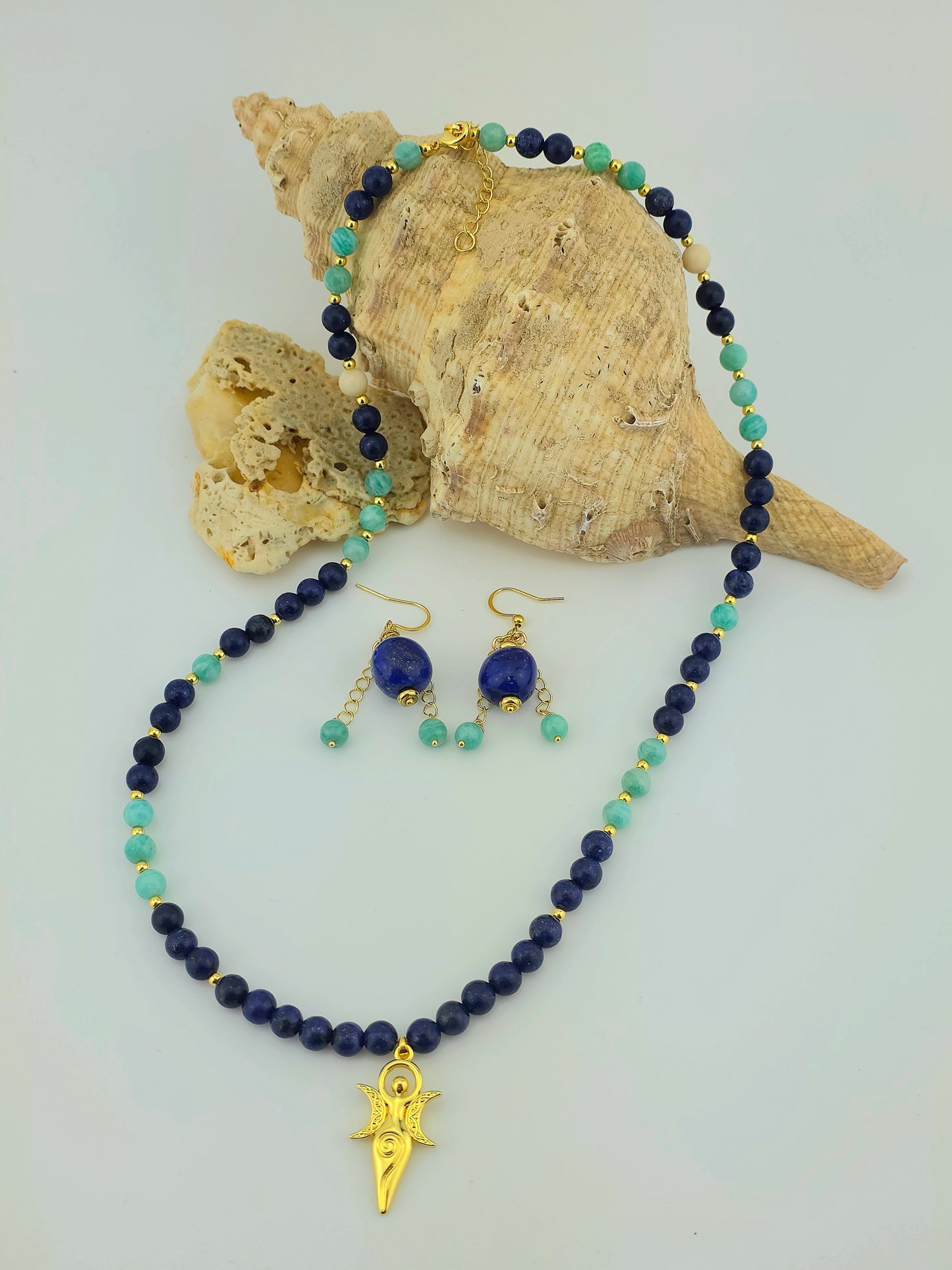 Lapislazuli/amazonite/Spiral Goddess