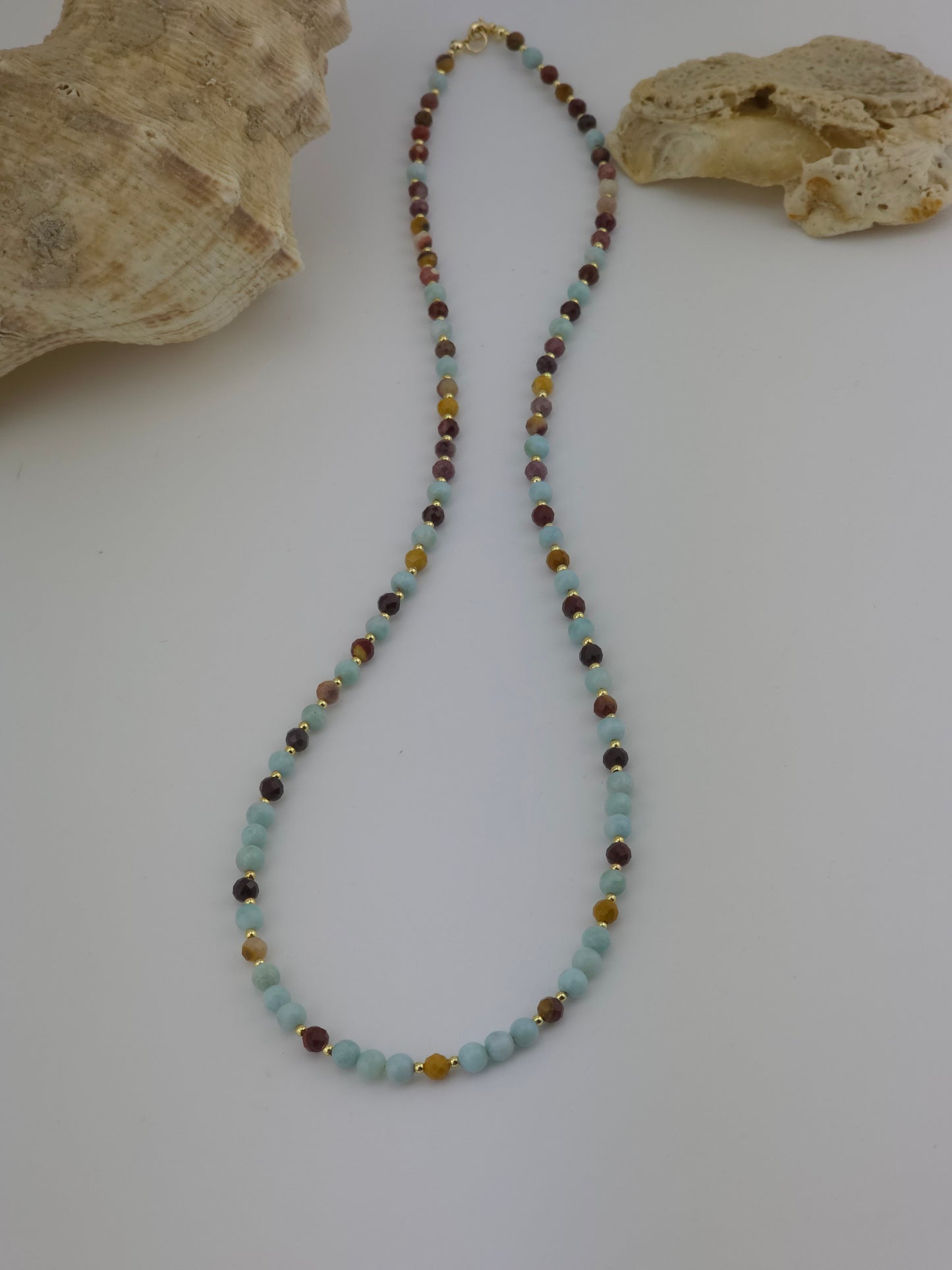 Smooth larimar, Mookaite