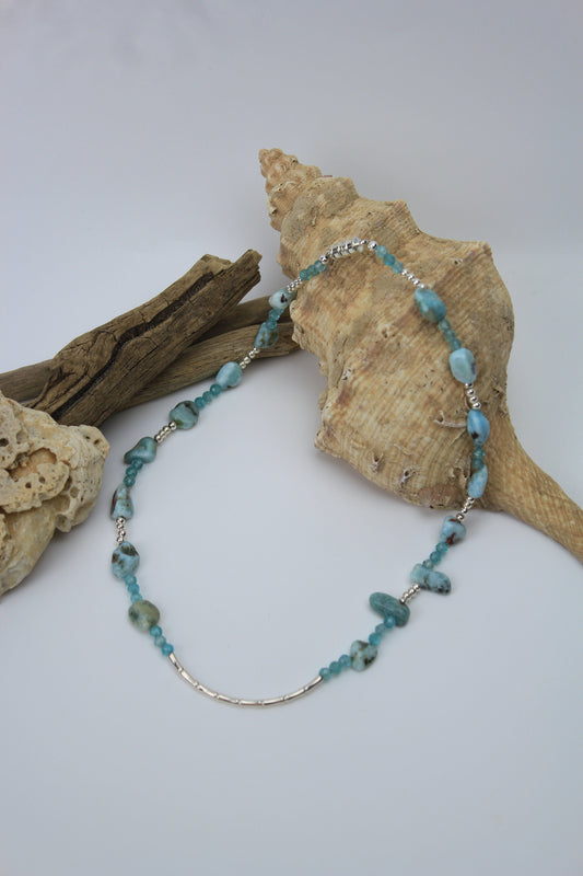 Vesela Larimar Tribe