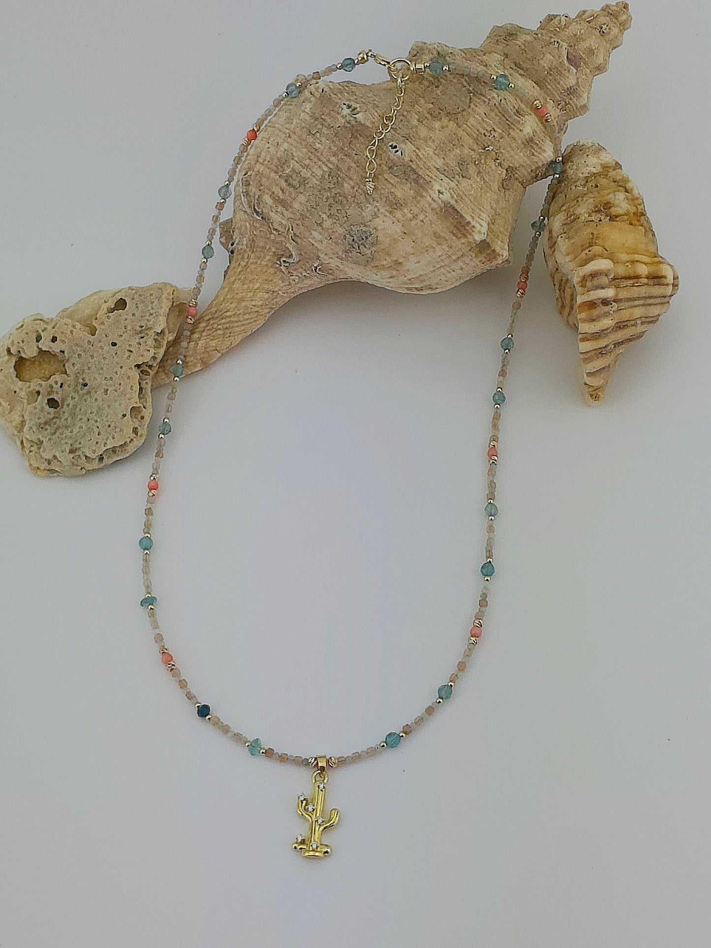 Delicate mixed stone / cactus zirkonia pendant