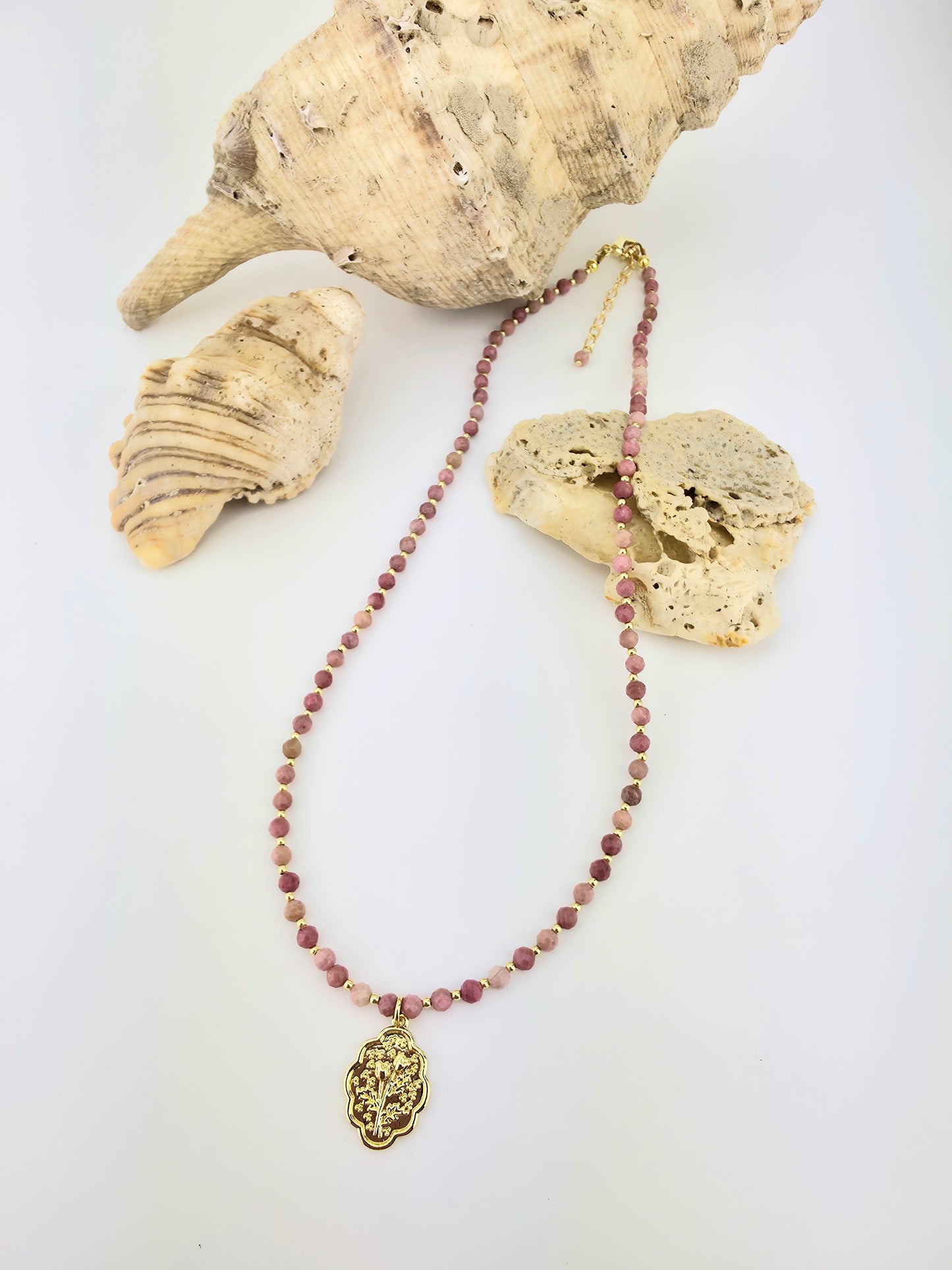 Rhodonite Vintage