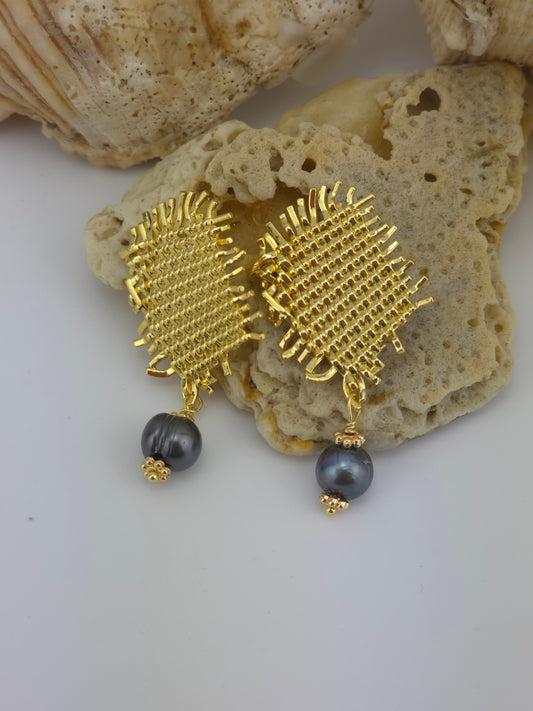 Woven Gold Stud & Peacock Baroque Pearl Earrings