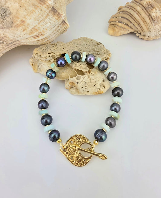 Peacock/Bohemian toggle