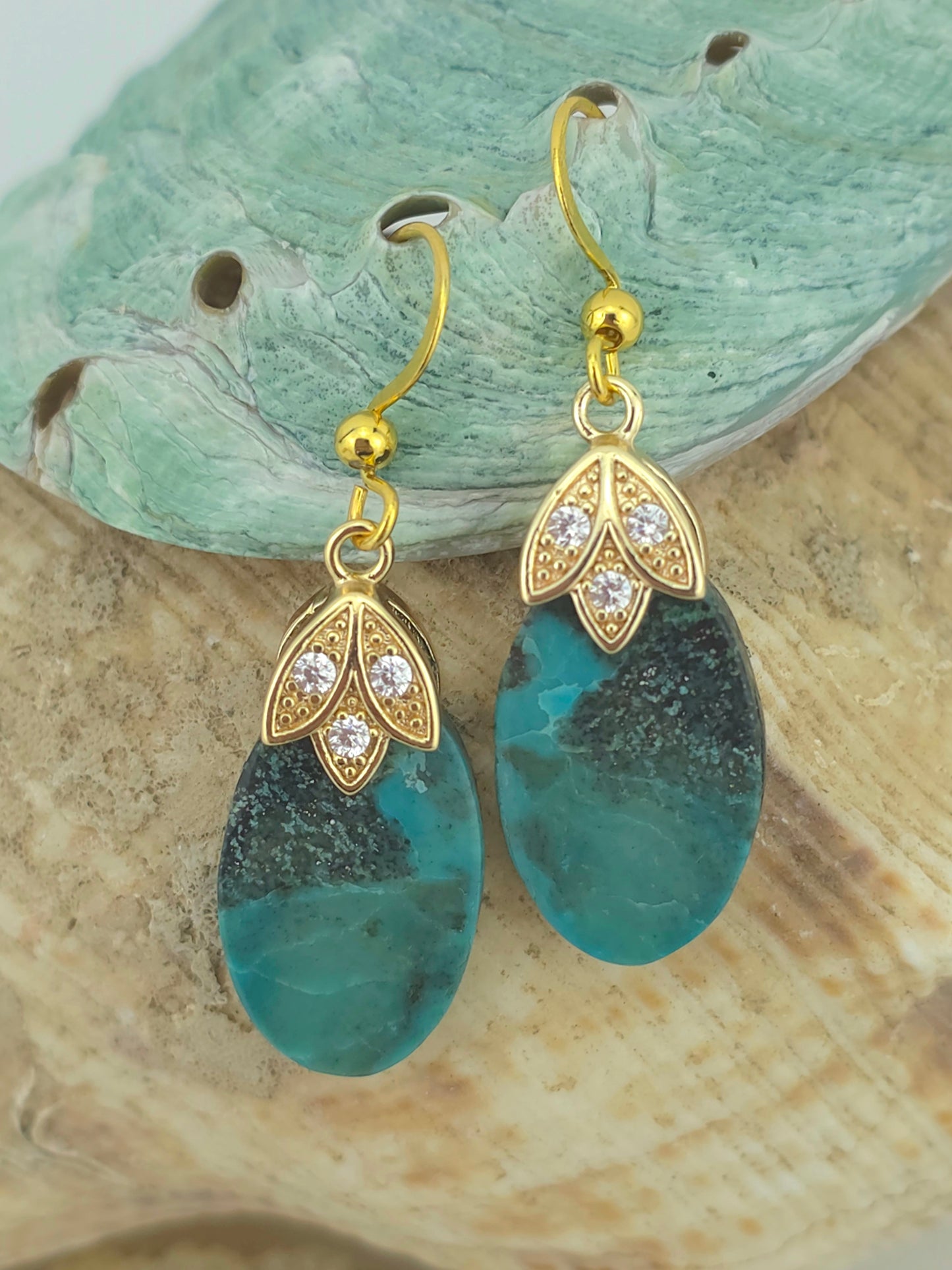 Tibetan Turquoise/ lotus ZC bail